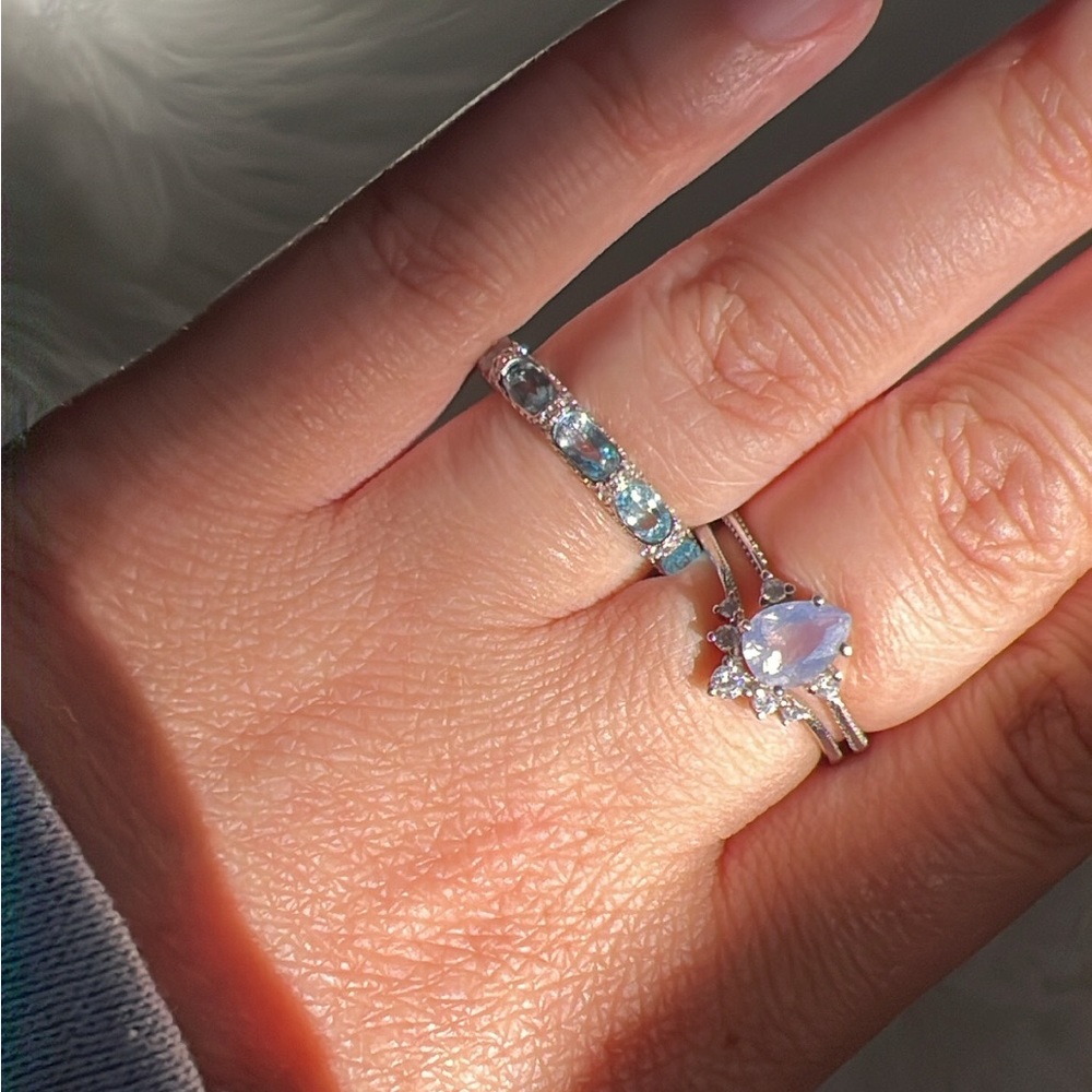 Blue topaz ring